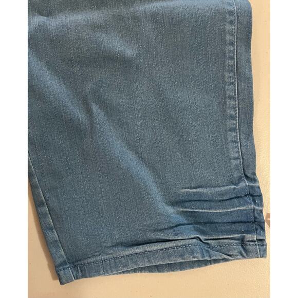 KIM GRAVEL TRIPLE LUXE DENIM CAPRI NWOT PLUS SIZE 32W VINTAGE LIGHT WASH - Picture 3 of 11